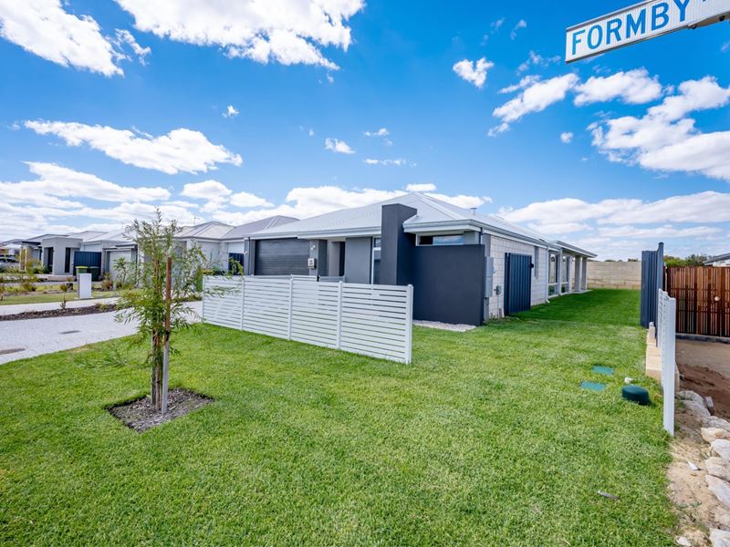 93 Formby Road, Meadow Springs