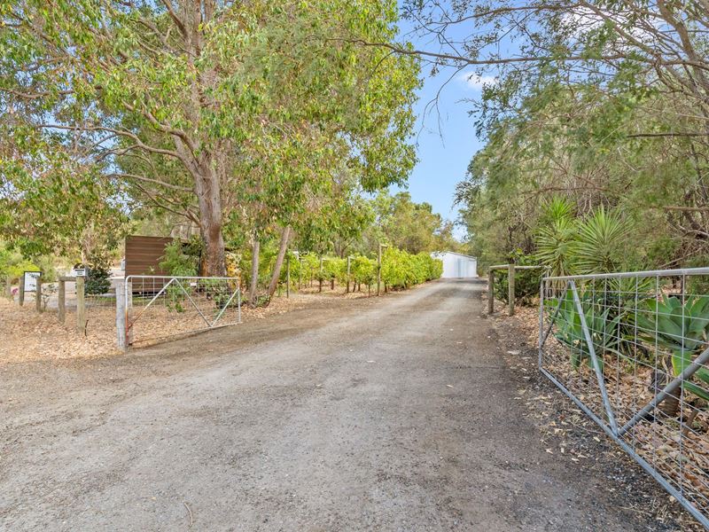 758B Southern Estuary Road, Lake Clifton WA 6215