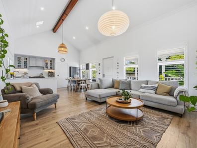 7 Limestone Street, Jindalee WA 6036