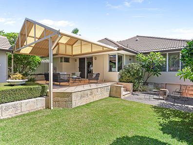 30 Auborough Street, Doubleview WA 6018
