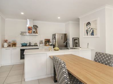 8 Stables Lane, Busselton WA 6280