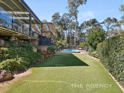 23 Benowa Drive, Glen Forrest WA 6071