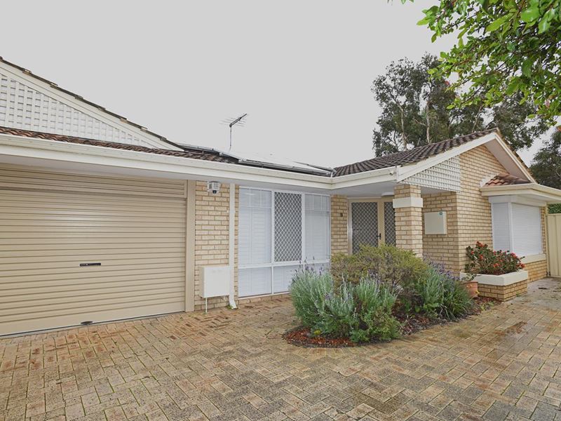 13B GRATWICK TERRACE, Murdoch WA 6150