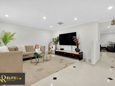 5 Beukers Way, Piara Waters WA 6112