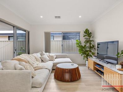 7 Recreation Way, Yanchep WA 6035