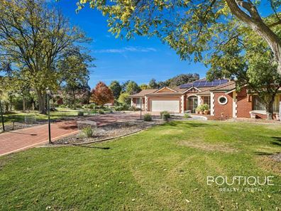 5 Coachmans Place, Roleystone WA 6111