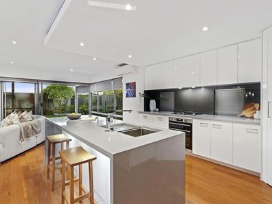 100 Wilding Street, Karrinyup WA 6018