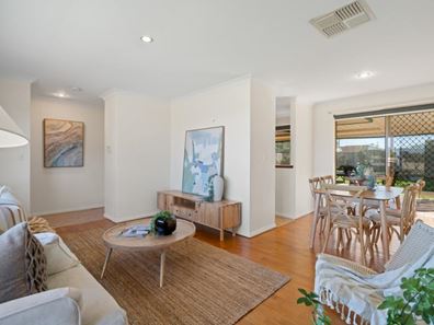 67 Goongarrie Drive, Waikiki WA 6169