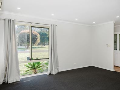 35 Salter Street, Pinjarra WA 6208