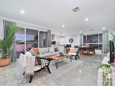 8 Wandina Place, Duncraig WA 6023