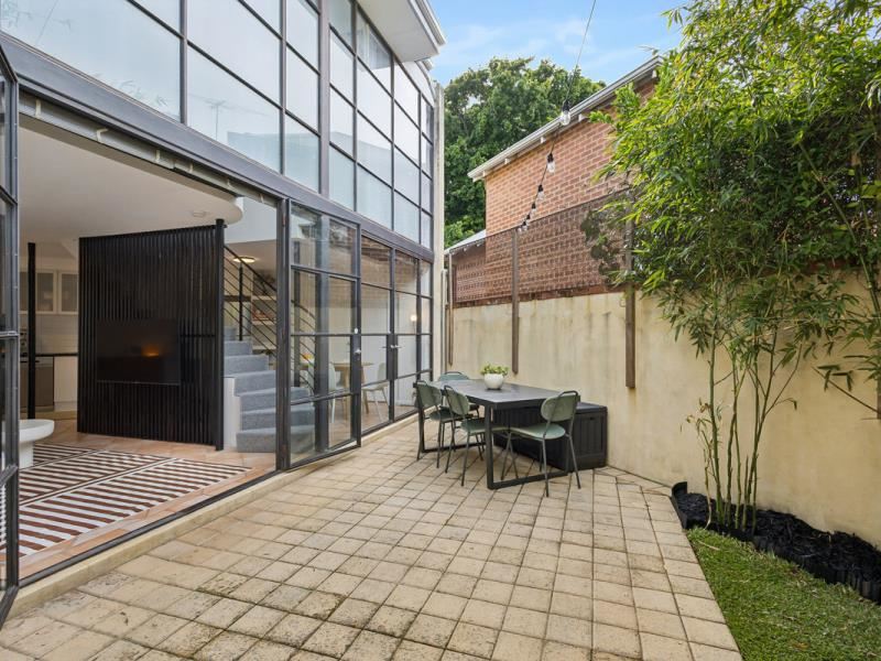 3/2 Court Place, Subiaco