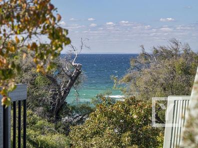 11 Thurstun Lane, Dunsborough WA 6281