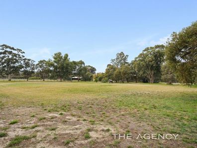 73 White Road, Orange Grove WA 6109