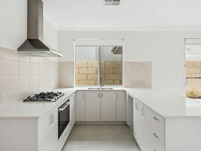 12 Uluwatu Crescent, Eglinton WA 6034