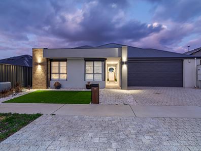 40 Brilliance Avenue, Eglinton WA 6034