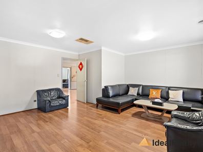 1 satinwood court, Thornlie WA 6108