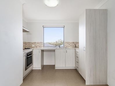 21/2 Royston Link, Butler WA 6036