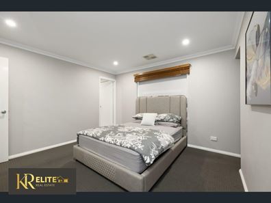 13 Topiary Avenue, Piara Waters WA 6112