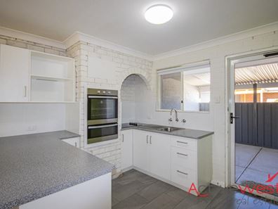 1/3 Glenview Street, Mount Tarcoola WA 6530