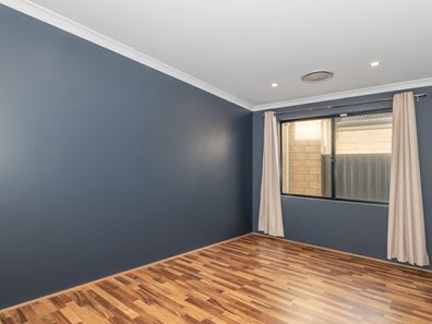 13 Hyacinth Drive, Piara Waters WA 6112