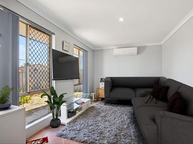 31 Bournan Heights, Parmelia WA 6167