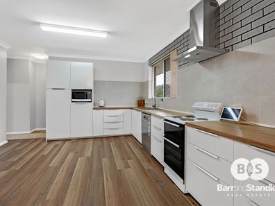 17A Hamersley Drive, Carey Park WA 6230