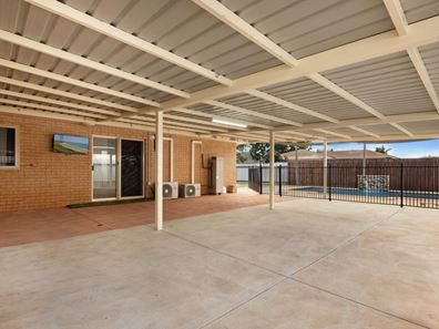 45 Radley Drive, Baynton WA 6714
