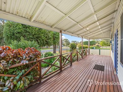 3 The Crescent, Brunswick WA 6224