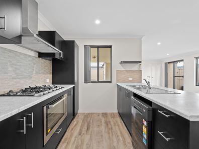 11 Bannerdale Road, Baldivis WA 6171