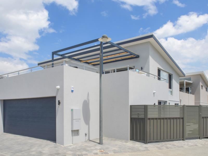 2/271 Marine Terrace, Geographe