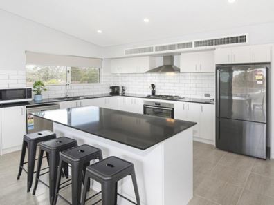 2/271 Marine Terrace, Geographe WA 6280