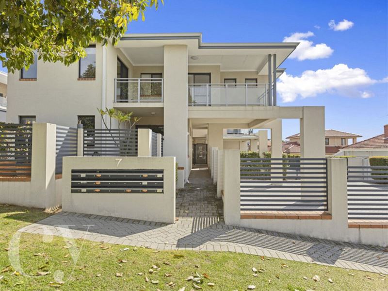 16/7 Birdwood Road, Melville WA 6156