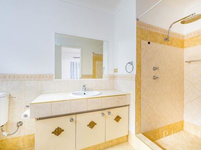 20 Midland Elbow, Mindarie WA 6030