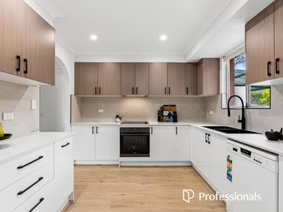 6 Passiflora Drive, Forrestfield WA 6058