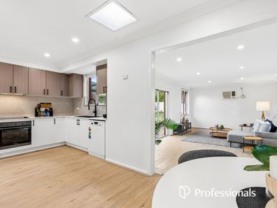 6 Passiflora Drive, Forrestfield WA 6058