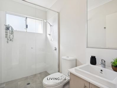 Room/4  136 Broadway, Bayswater WA 6053