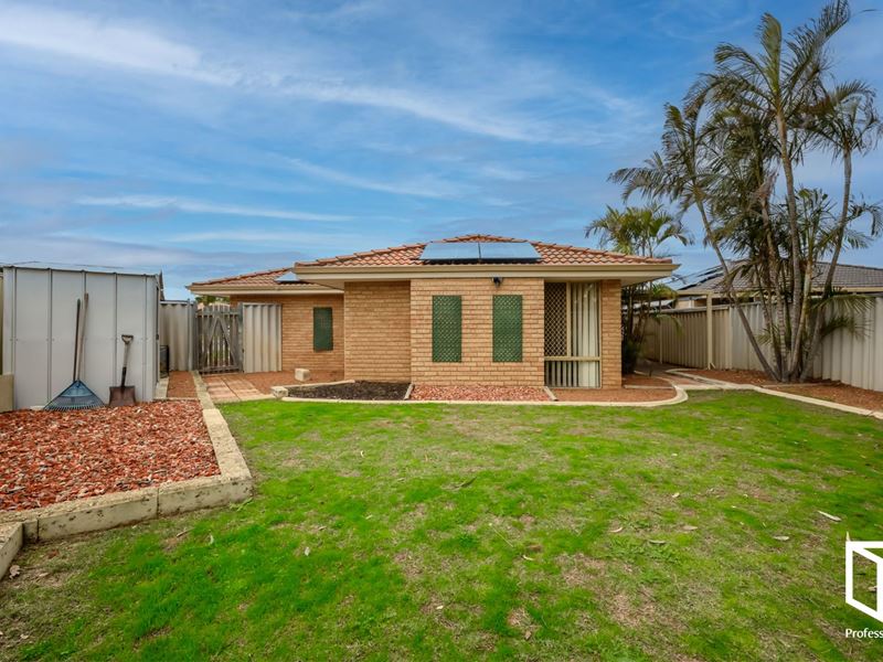 2/16 Valentino Close, Greenfields