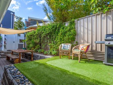 8a Baker Street, Fremantle WA 6160