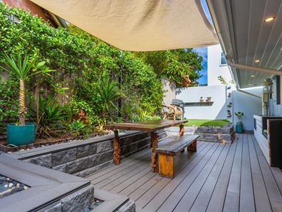 8a Baker Street, Fremantle WA 6160