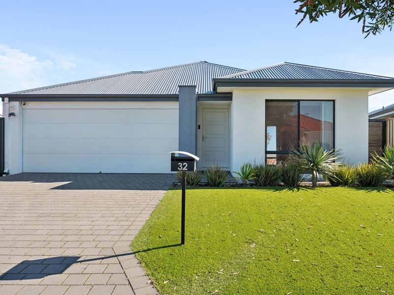 32 Hallam View, Caversham WA 6055