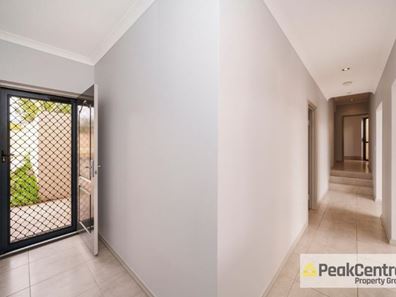 4/28 Ticehurst Way, Balga WA 6061