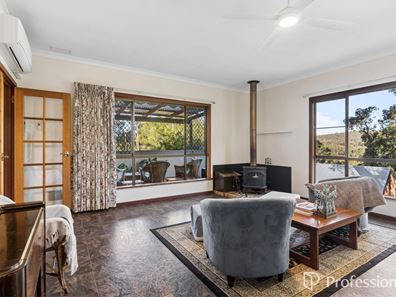 12 Feldman Crescent, Parkerville WA 6081