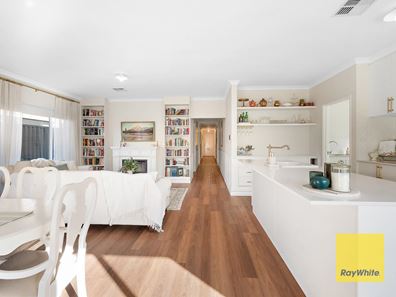 25 Korrinup Street, Haynes WA 6112