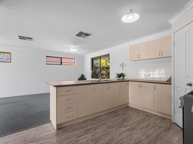 8/308 Streich Avenue, Armadale WA 6112