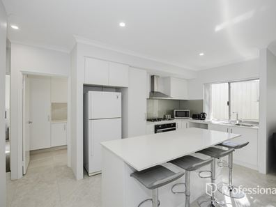 35A Osprey Circle, Ballajura WA 6066