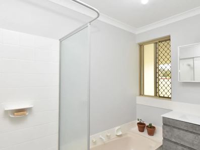 13 Barney court, Parmelia WA 6167