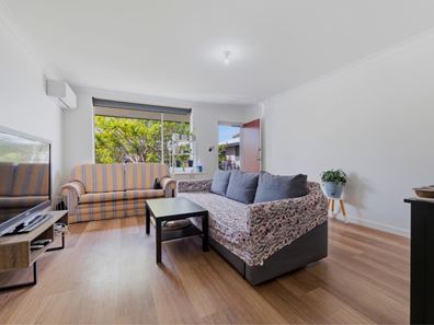 13/4 Murray Avenue, Mosman Park WA 6012