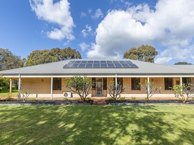 6 Britza Avenue, Roelands WA 6226