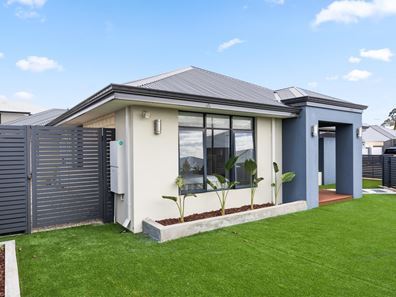 332 Landsdale Road, Landsdale WA 6065