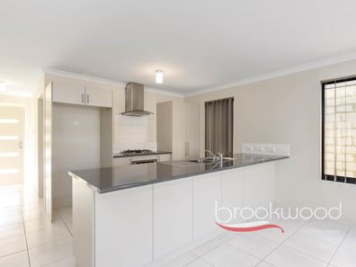 6/13 Craig Street, Mundaring WA 6073